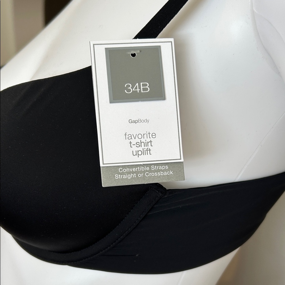 GAP Black Convertible T-Shirt Bra